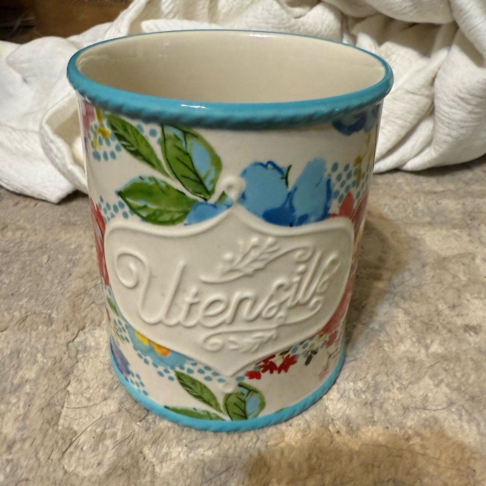 The Pioneer Woman Melody Floral Utensil Holder - Picture 5 of 8